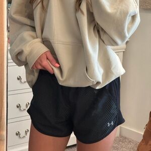 Black and grey under Armour shorts with pocket size small